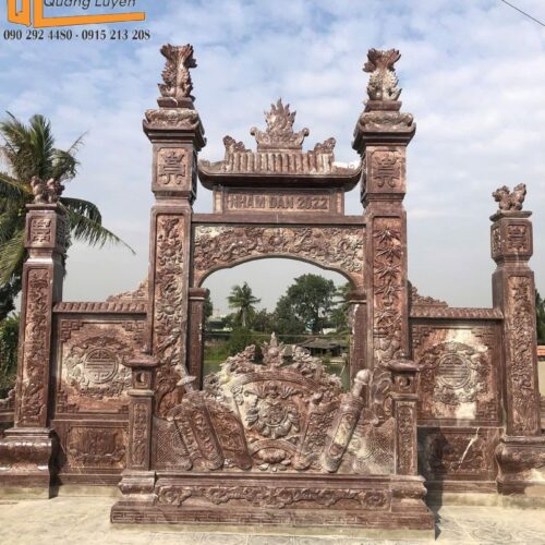 Khuôn viên đá đỏ nhà anh Nghị tại Hoằng Hóa Thanh Hóa