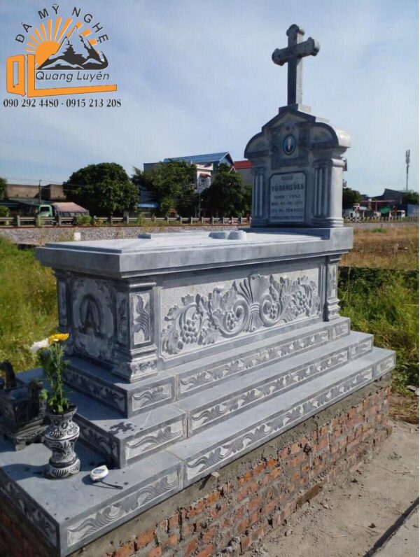 Mộ công giáo