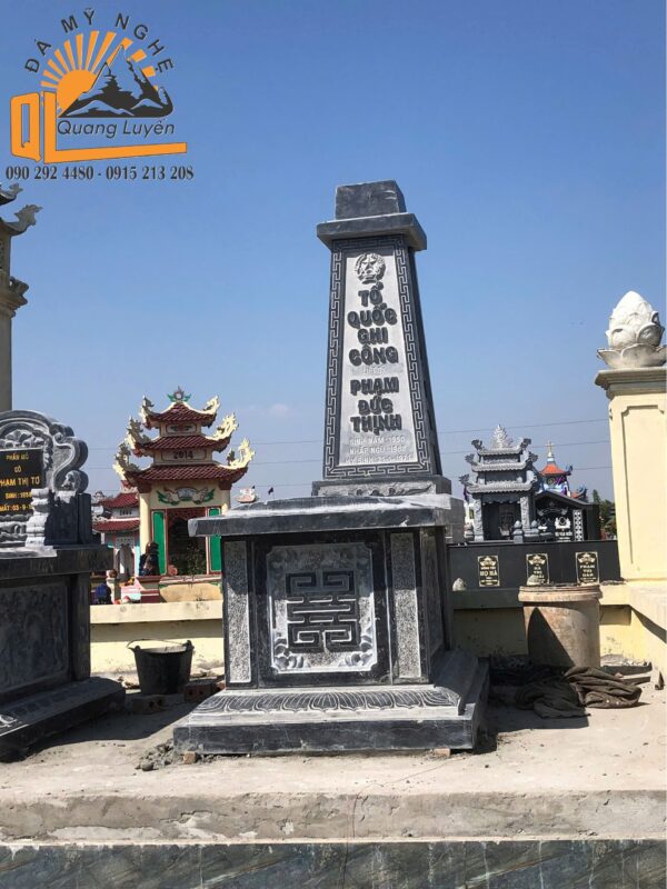 Mộ tháp đá